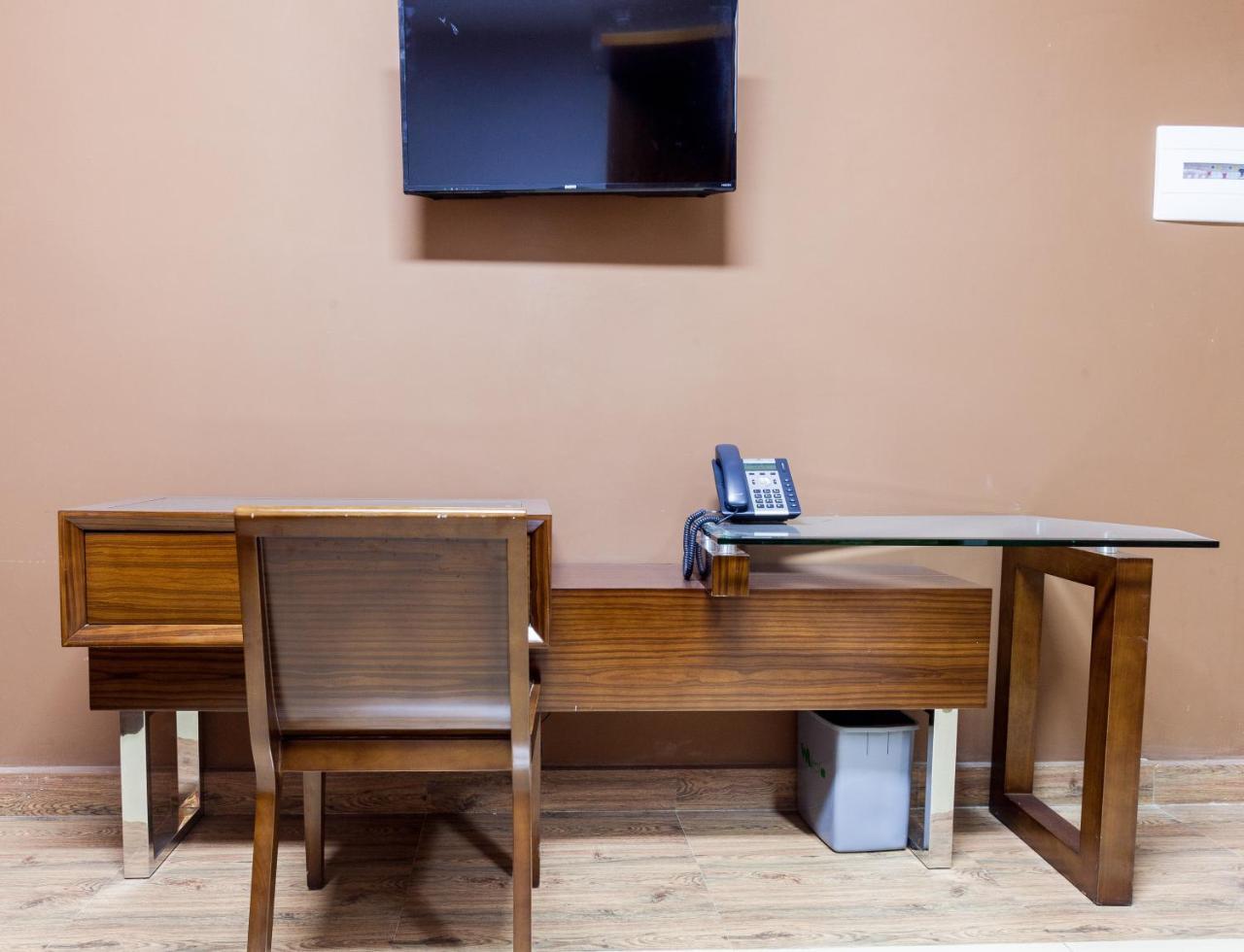 דקר Wakola Hotel Cheikh Anta מראה חיצוני תמונה