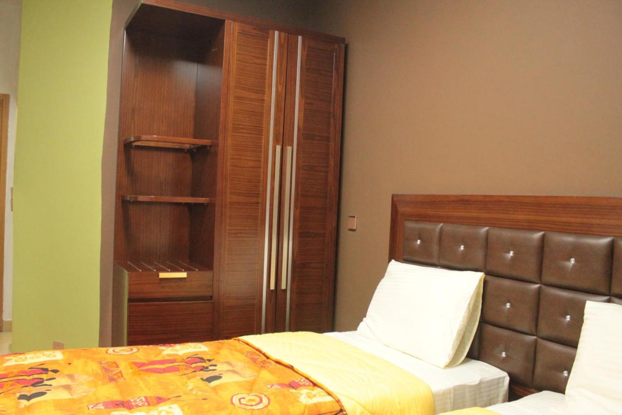 דקר Wakola Hotel Cheikh Anta מראה חיצוני תמונה