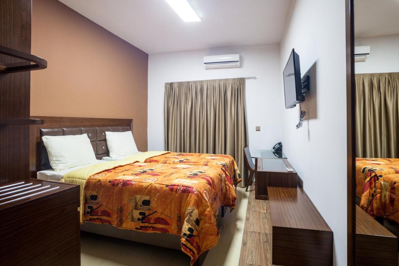 דקר Wakola Hotel Cheikh Anta מראה חיצוני תמונה