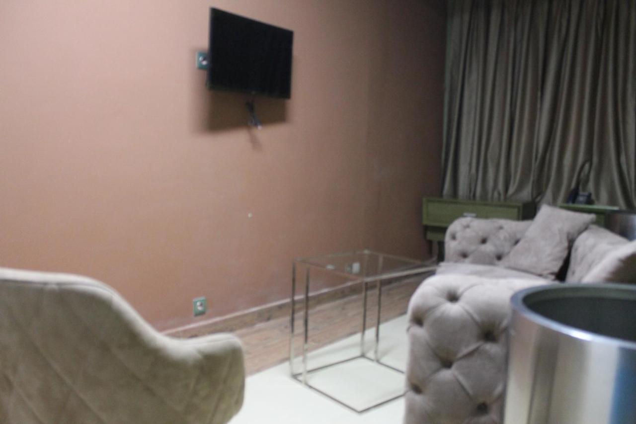 דקר Wakola Hotel Cheikh Anta מראה חיצוני תמונה